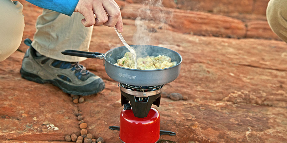 Mountain Series cook set fry pan cooking eggs