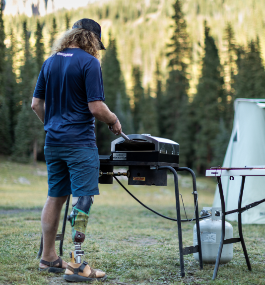 chad jukes cooking pizza