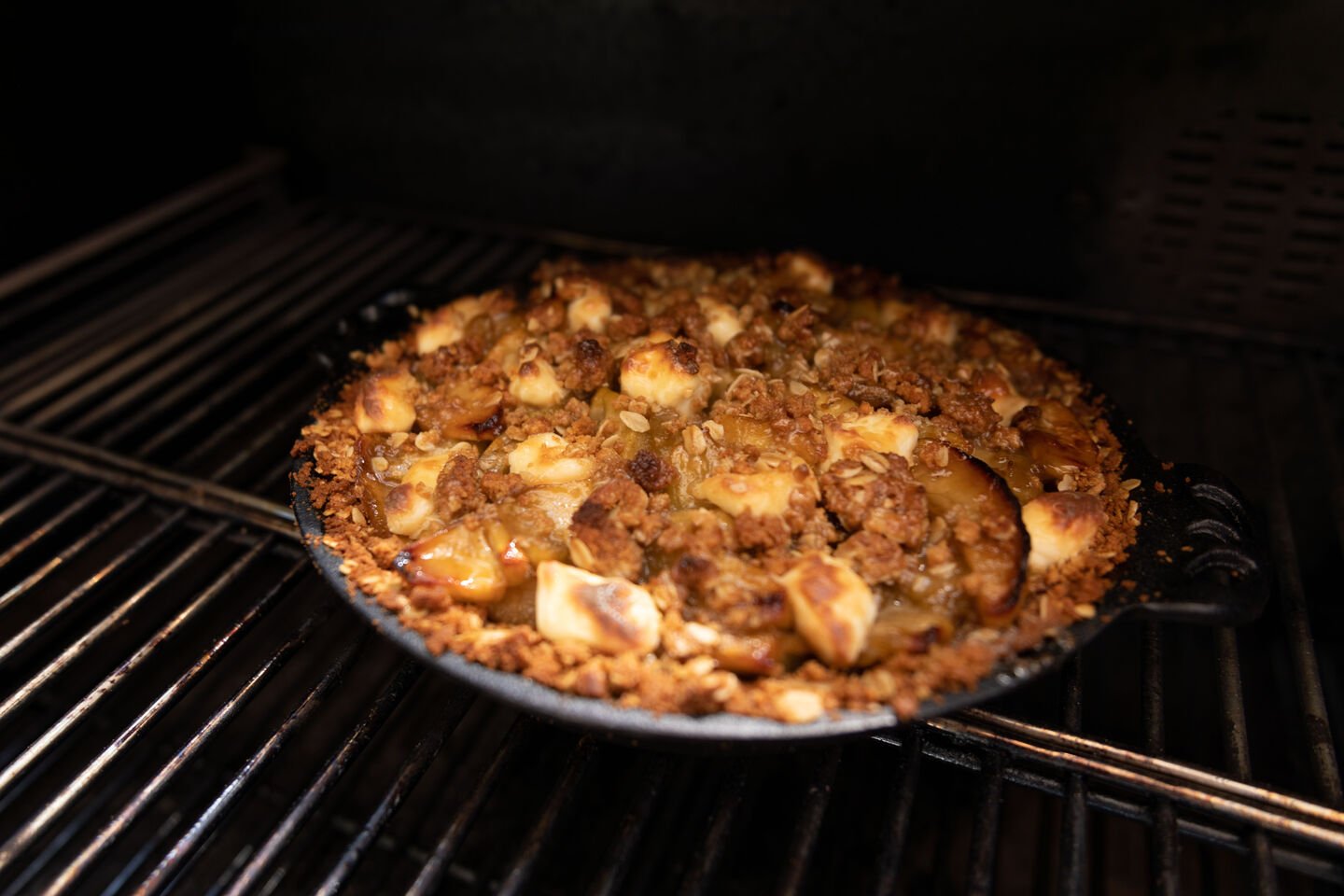 CARAMEL APPLE CREAM CHEESE PIE caramel apply cream cheese pie
