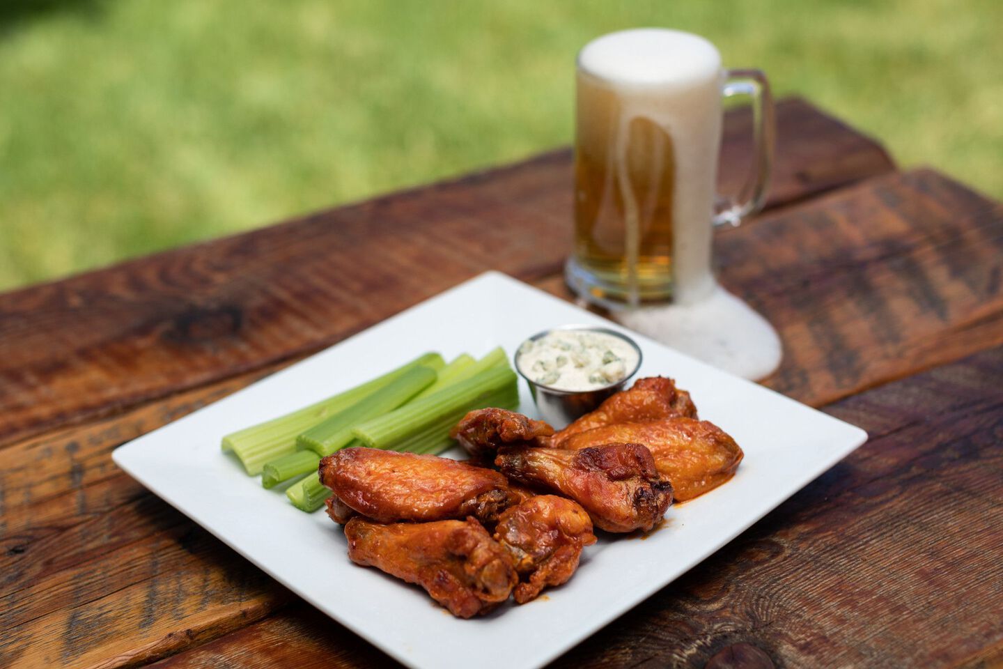smoky buffalo wings