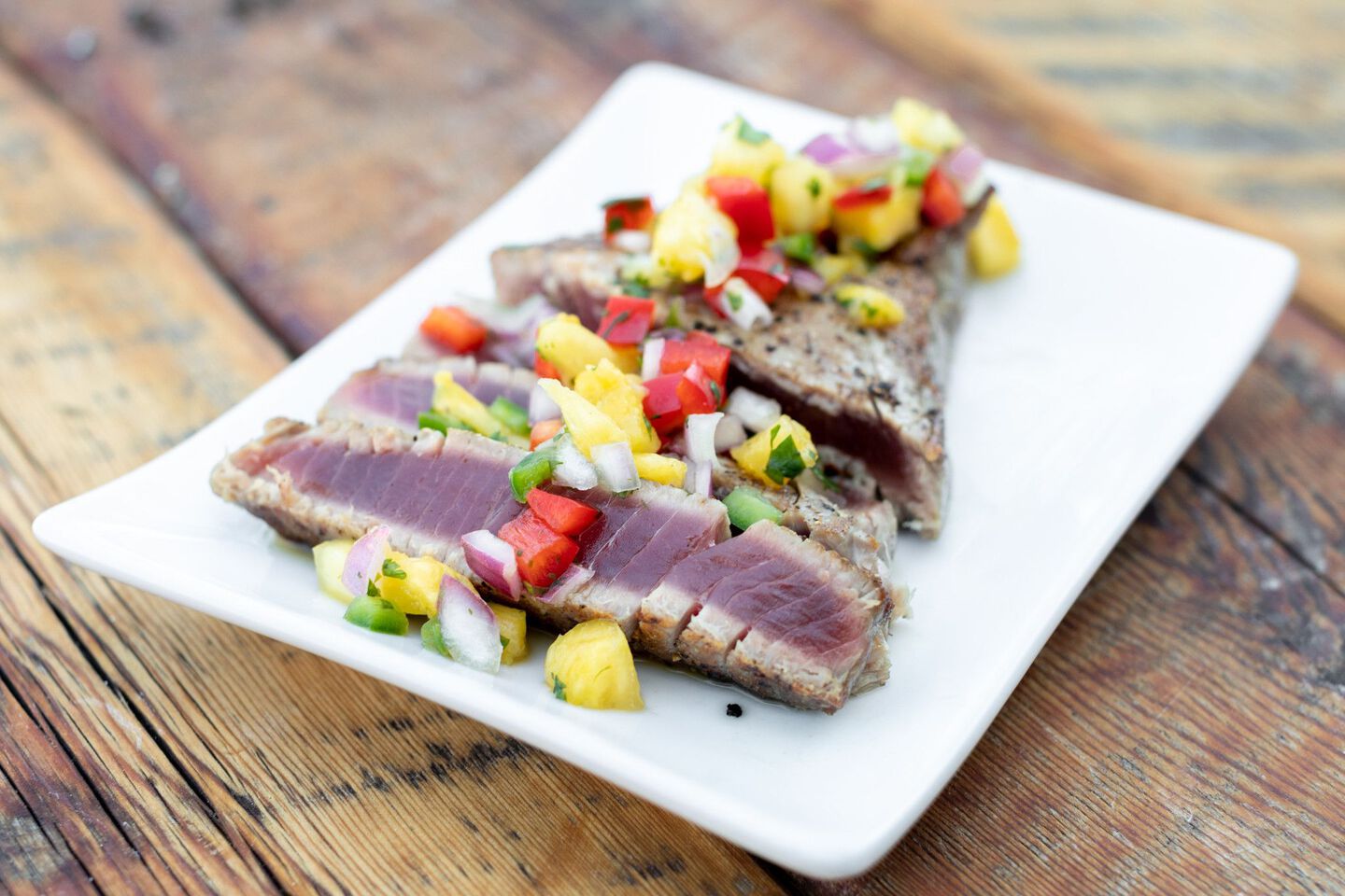 seared tuna with pineapple salsa