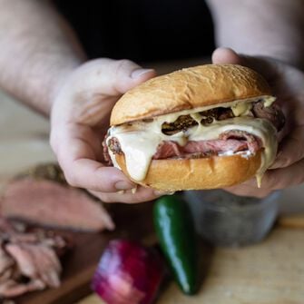 Beef 'N Cheddar Sandwich Beef 'N Cheddar Sandwich