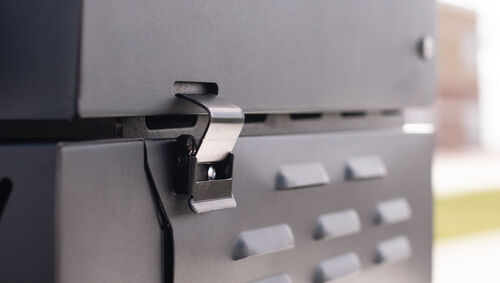 Hinged Lid for Protection