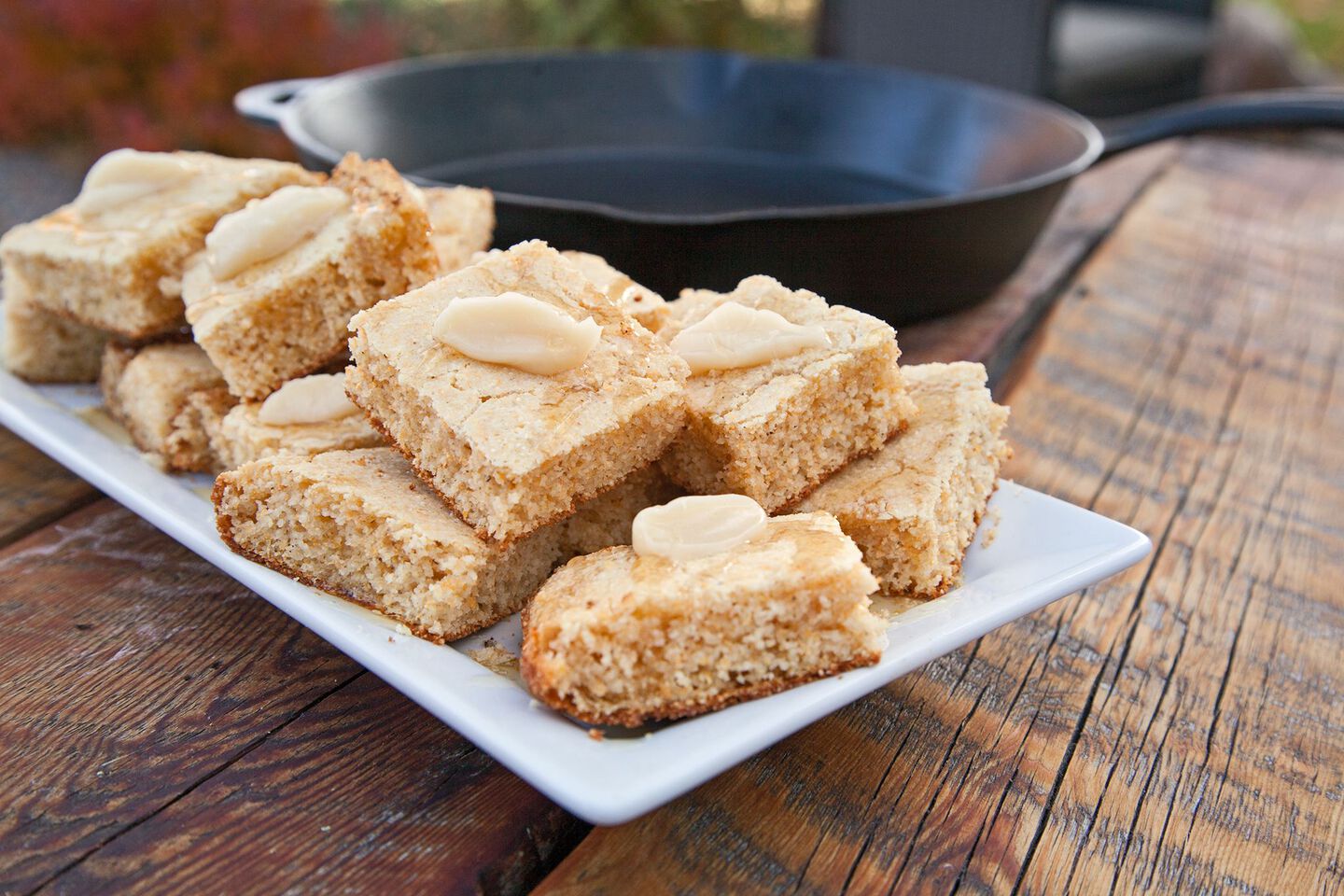 Cornbread cornbread on a plate