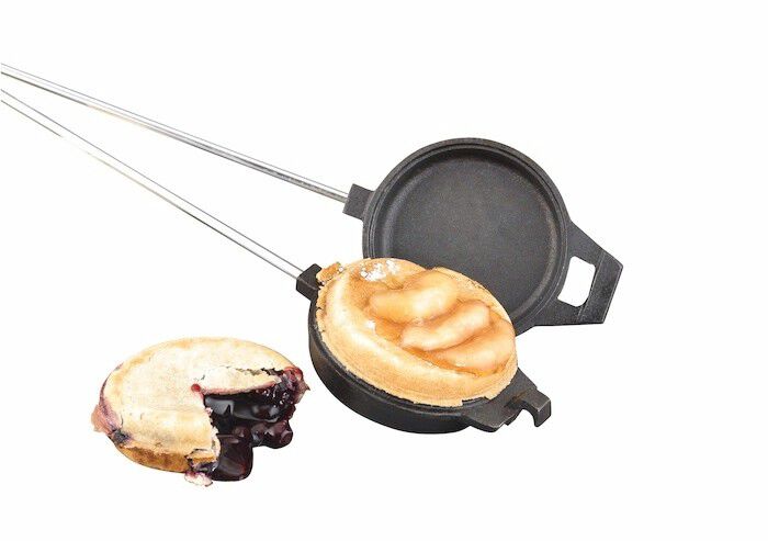 Camp chef cast on sale iron pie pan