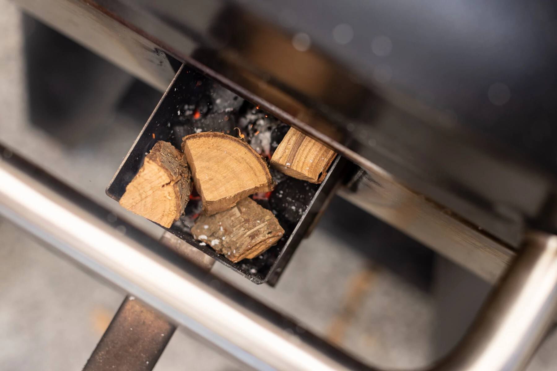 Weber apple wood chunks store
