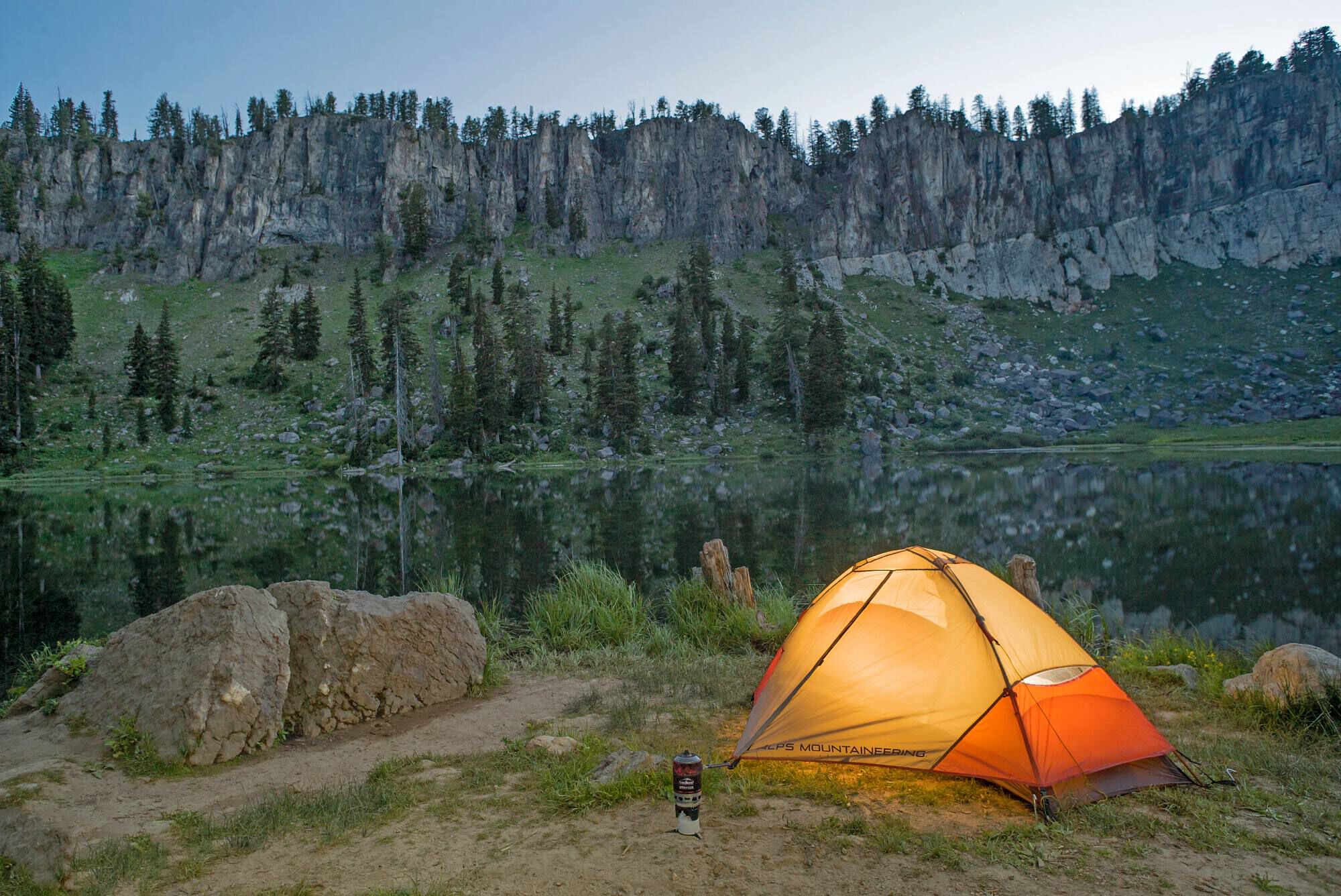 Camp chef stryker 100 isobutane backpacker stove sale